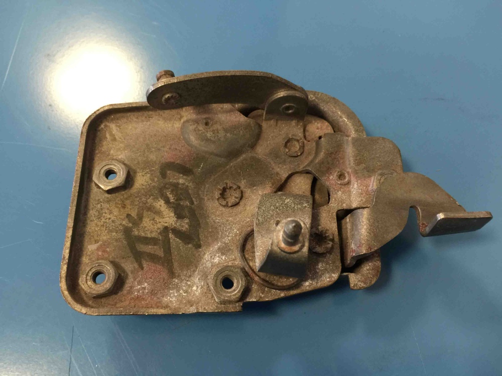 JAGUAR E TYPE LEFT DOOR LATCH LOCK MECHANISM XKE ETYPE SERIES 2 For
