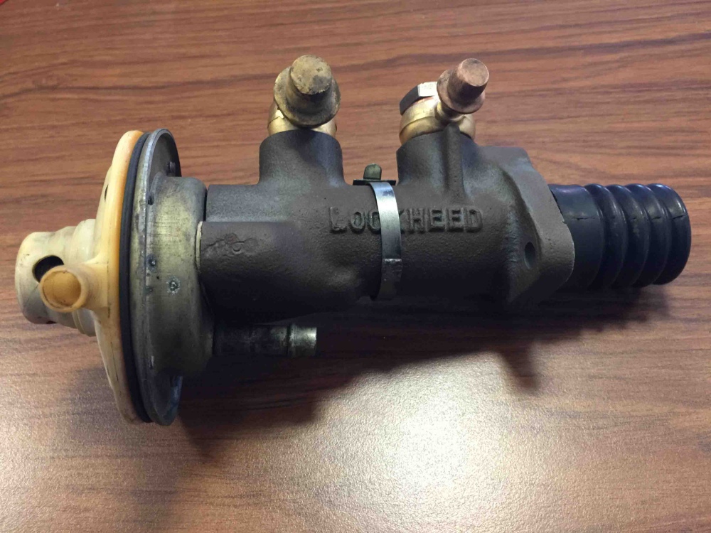 JAGUAR XKE E TYPE BRAKE MASTER CYLINDER C26767 Series 1 For Sale