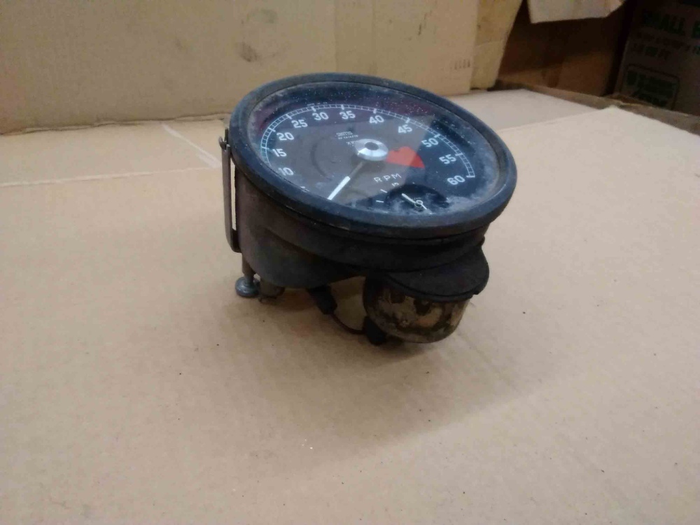 Smiths OEM Tachometer RV 7414/06 For a Jaguar XKE w/Clock For Sale