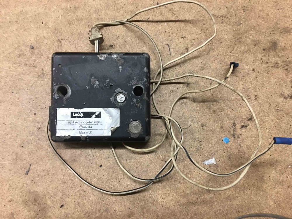 Jaguar LUCAS AB14 Electronic Ignition Amplifier 47261 A For Sale