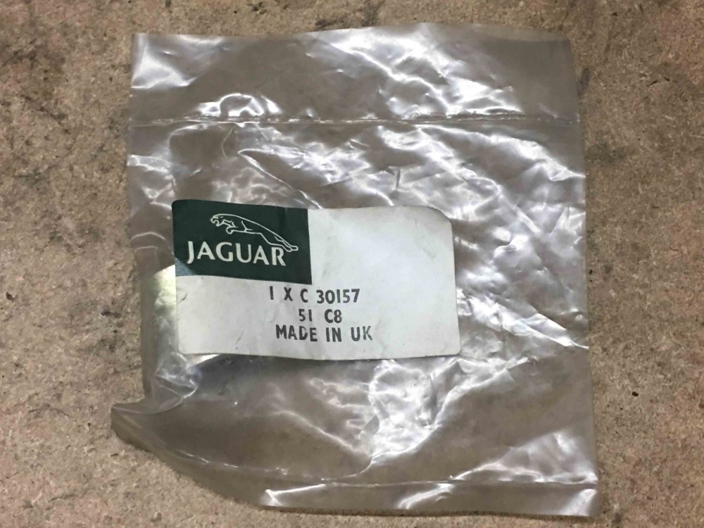 Jaguar XKE E-Type Series 3 V12 Original Gearbox Mount Spacer C30157 NOS ...