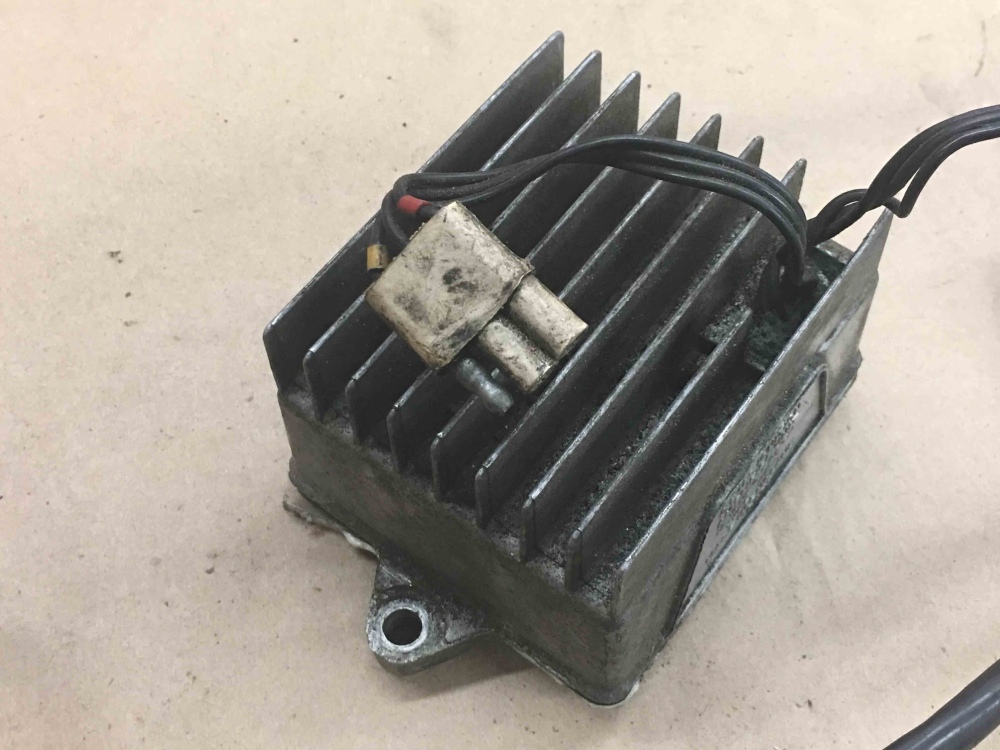 JAGUAR E TYPE XKE SERIES 3 V12 LUCAS O.P.U.S. IGNITION AMPLIFIER UNIT