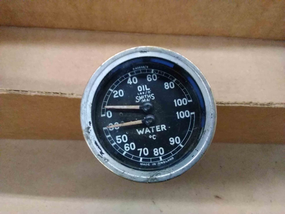 Jaguar XK120 XK140 1949-56 Oil and Water Gauge SMITHS X42638