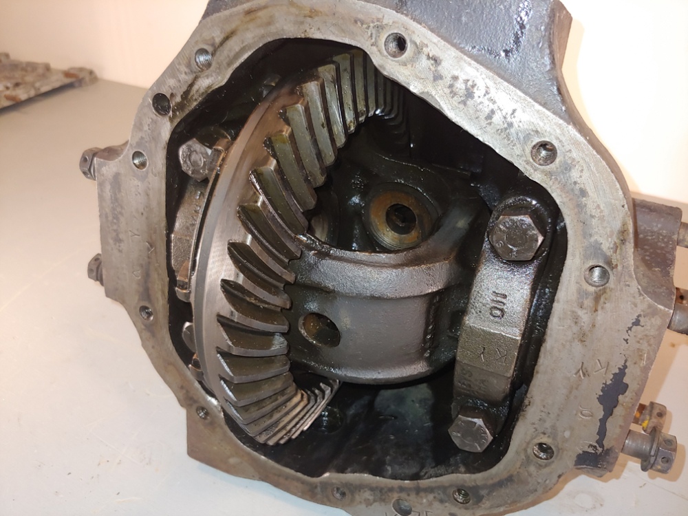 Jaguar XKE EType Original Rear End Differential 3.31 IRS Pumpkin OEM