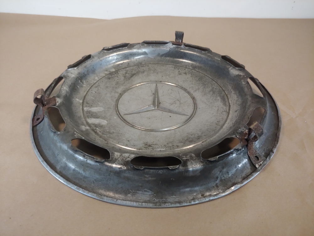 Mercedes Benz Vintage Hubcap Wheel Cover with Black Center 15 inch OEM