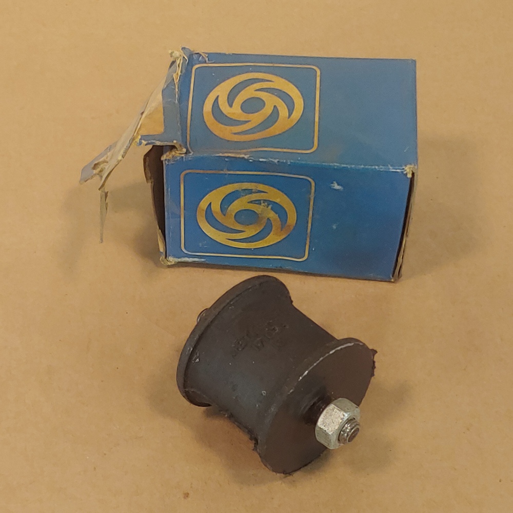Triumph TR6 Stag Original Gearbox Mounting Bushing 150403 New Old Stock For Sale, Seattle WA