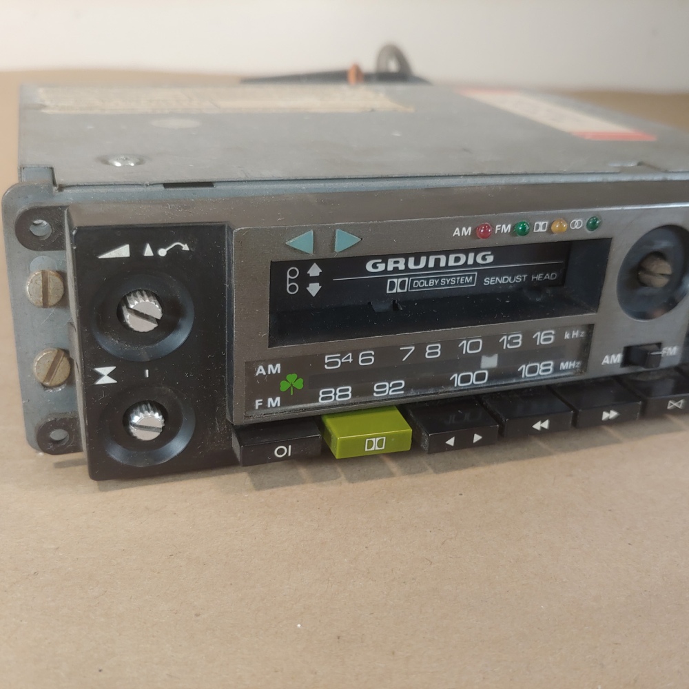 Vintage Grundig AM/FM Car Radio Stereo Cassette Receiver Equalizer GCM