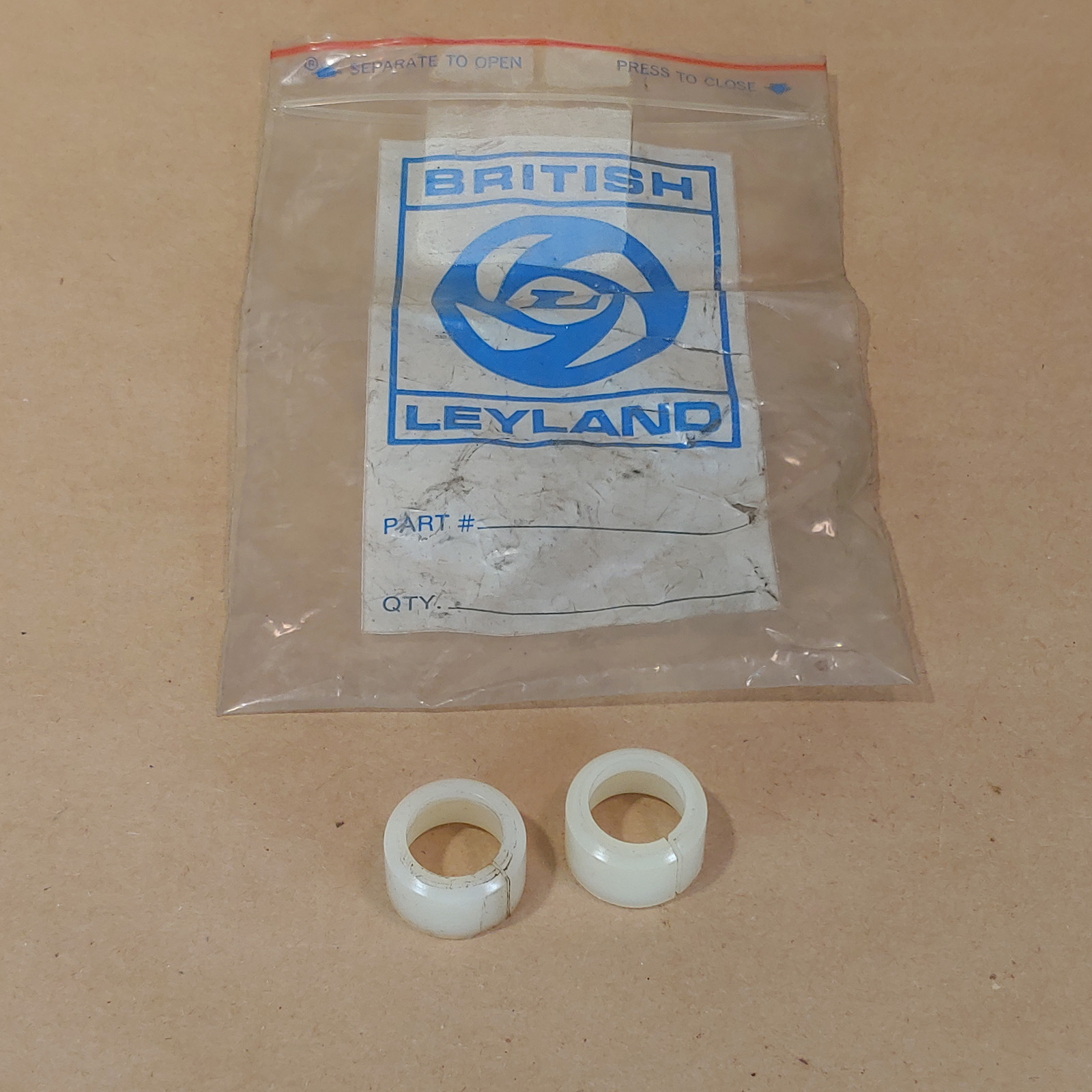 MG MGB Transmission Gearbox Remote Selector Bushings 22B295 Set of 2