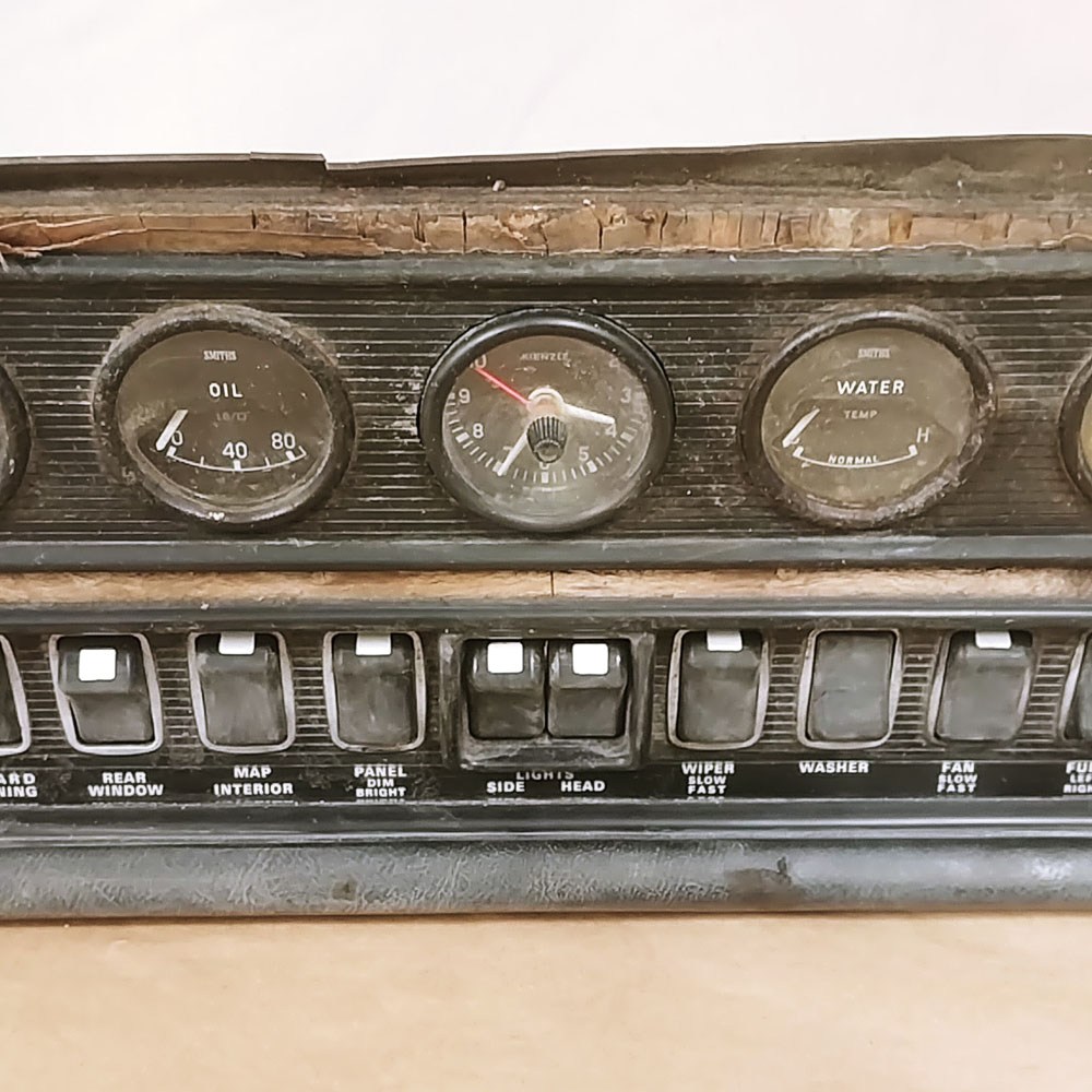 Jaguar XJ6 S1 Center Dash Instrument Gauge Cluster Switch Panel OEM