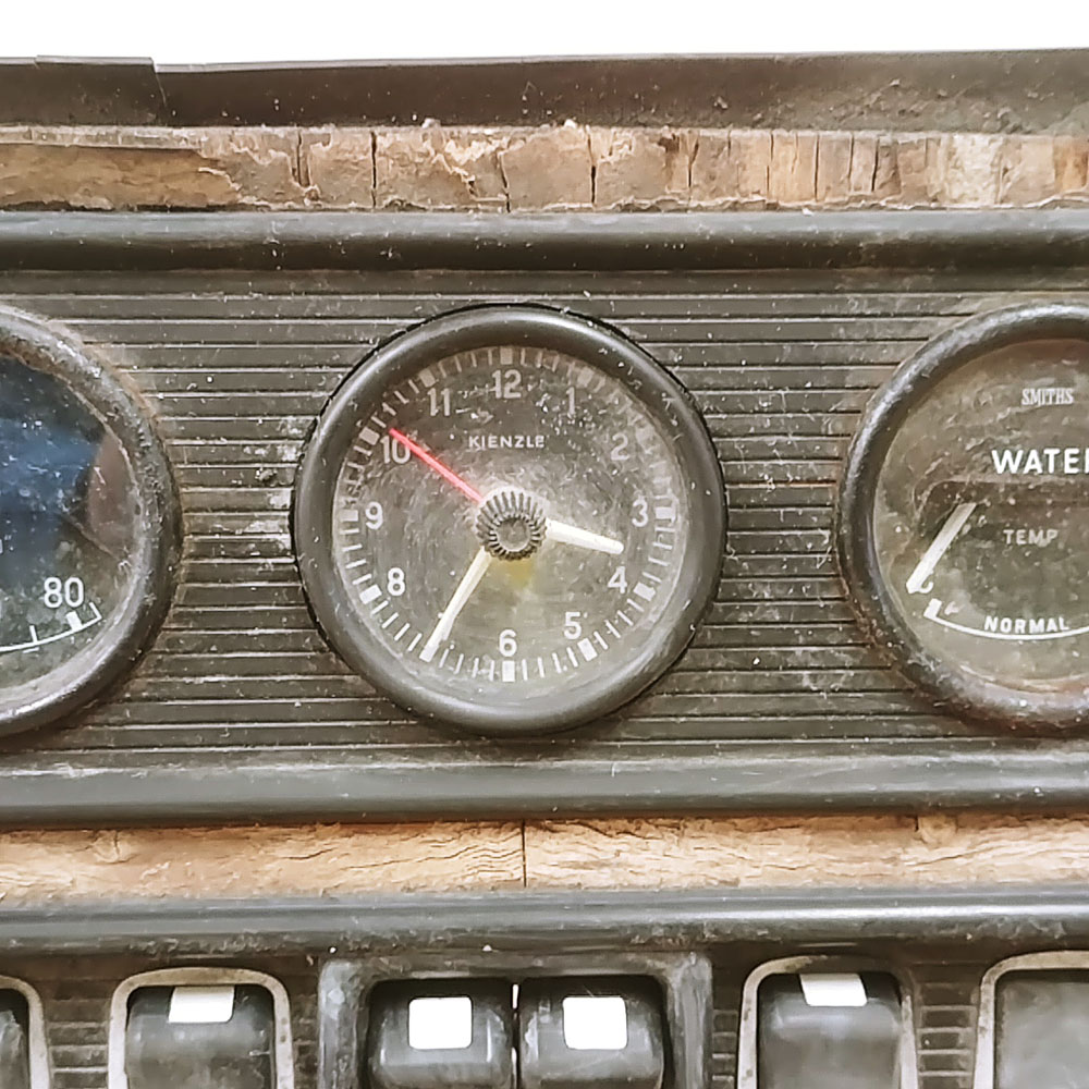 Jaguar XJ6 S1 Center Dash Instrument Gauge Cluster Switch Panel OEM