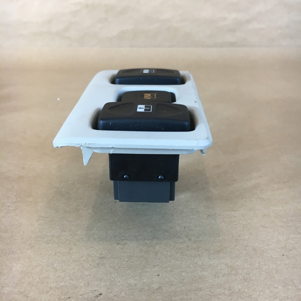 OEM 19942004 Land Rover Discovery Sunroof Switch Pack Controls