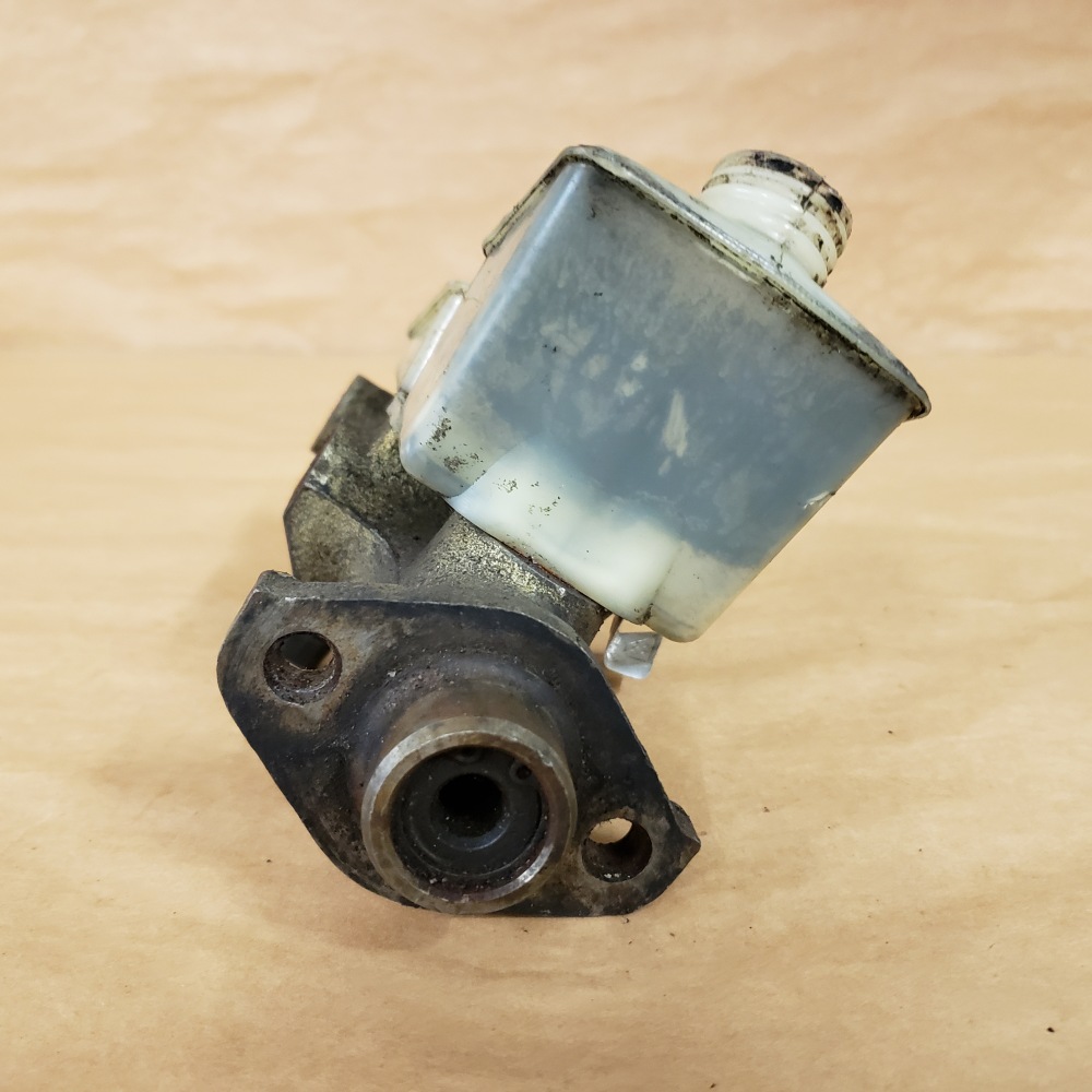 MG MGB 197580 Original Brake Master Cylinder AP 3212450 w/ Reservoir