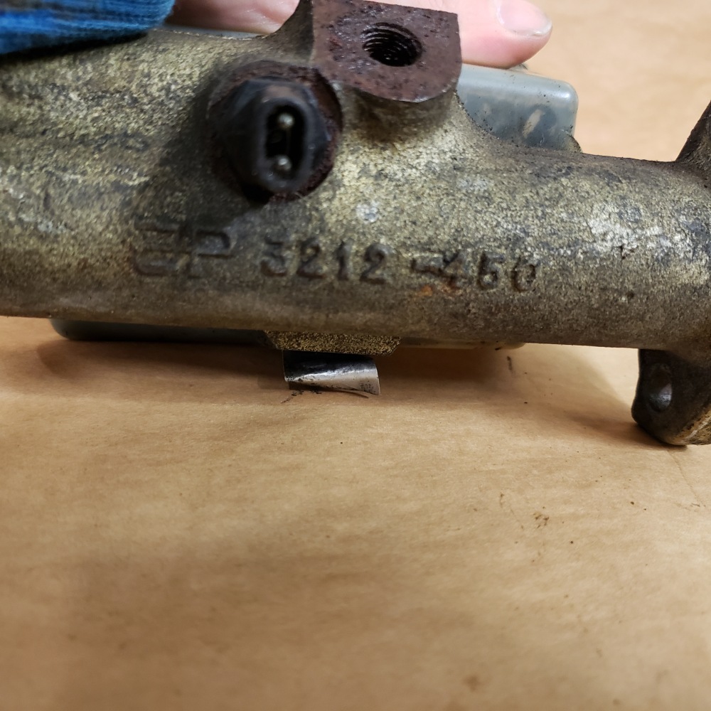 MG MGB 197580 Original Brake Master Cylinder AP 3212450 w/ Reservoir