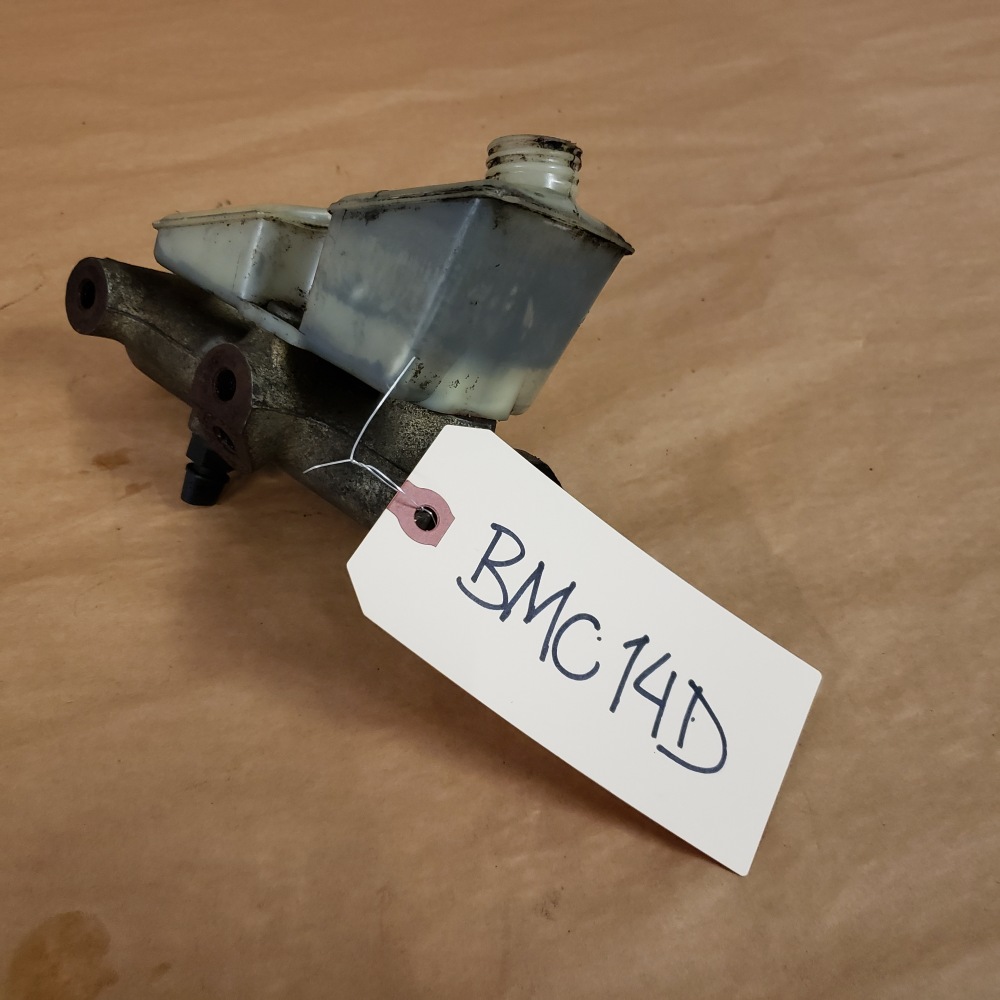 MG MGB 197580 Original Brake Master Cylinder AP 3212450 w/ Reservoir