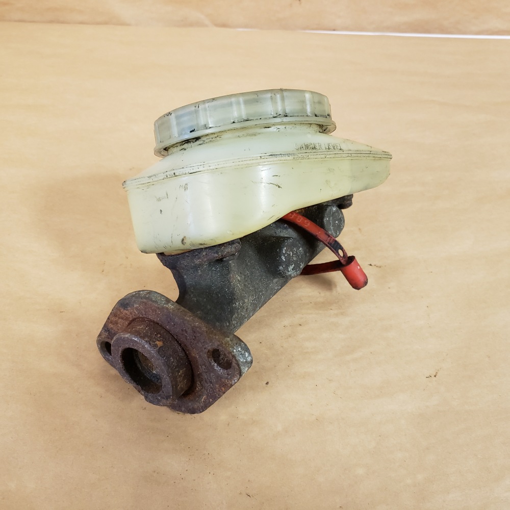 Triumph TR6 19681976 Original Brake Master Cylinder with Reservoir OEM