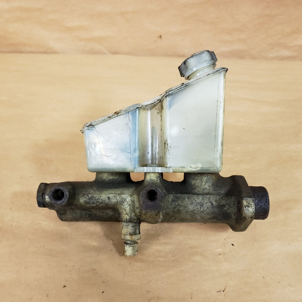 Triumph TR7 TR8 Original Brake Master Cylinder AP 3212450 with