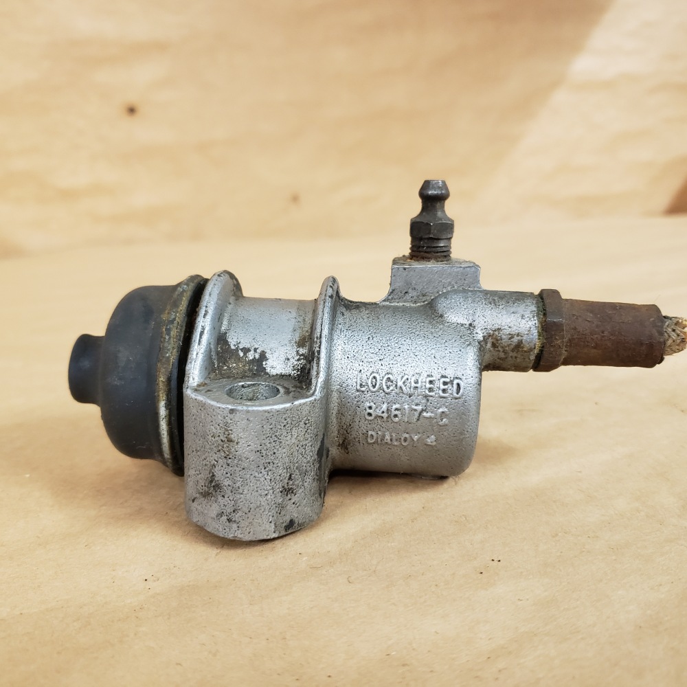 MG MGA MGB 19551980 Original Clutch Slave Cylinder AP Lockheed OEM eBay