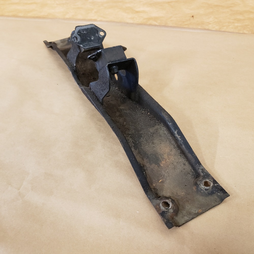 MG MGB 196880 Original Transmission Gearbox Mount Bracket OEM For