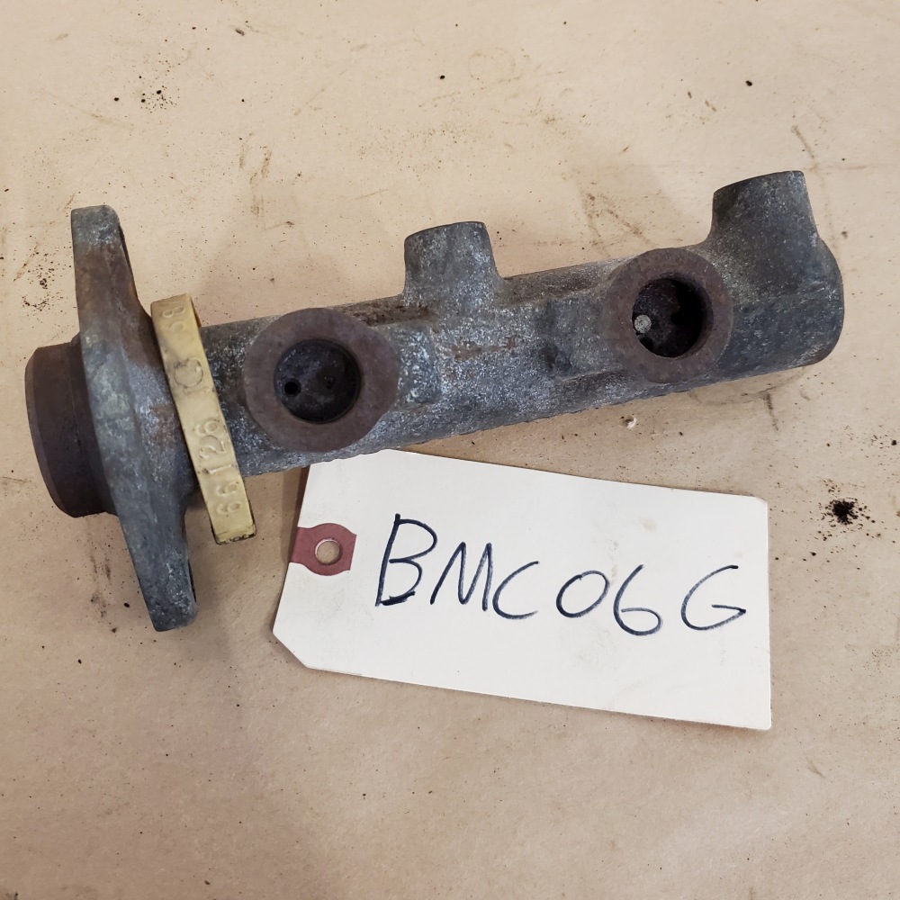 Jaguar XJ6 XJ12 19781987 Original Girling Brake Master Cylinder OEM