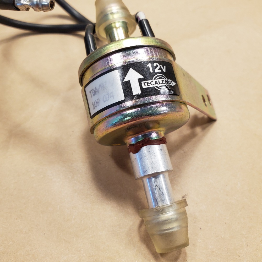 NOS Jaguar XJ6 XJ12 Fuel Solenoid Valve Return Right Hand Side CBC4270