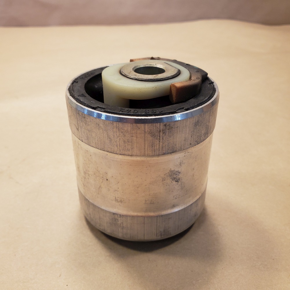 NOS Genuine Jaguar SType Front Lower Control Arm Bushing JLM21535