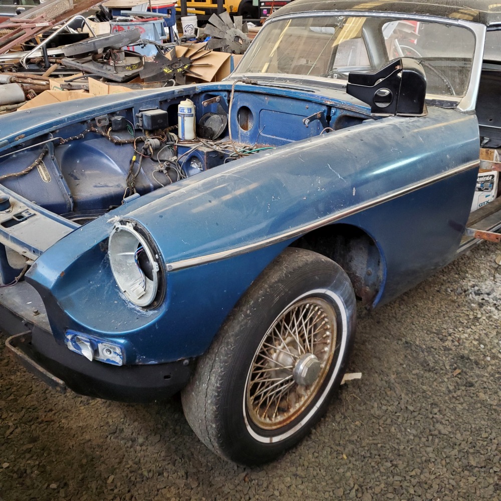 1968 MG MGB Front Fender Pair For Sale, Seattle WA