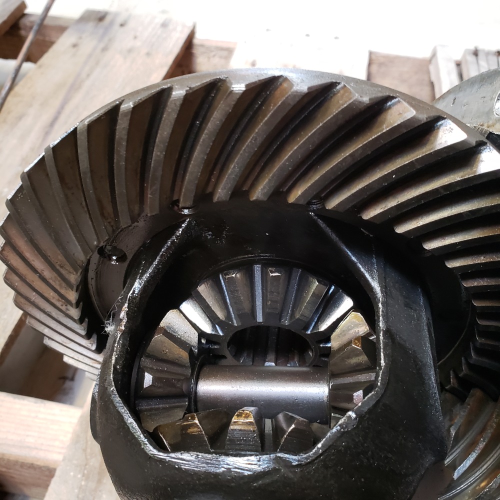 Austin Healey 100-6 3000 Rear Axle Assembly with Differential ATC7274 3 ...