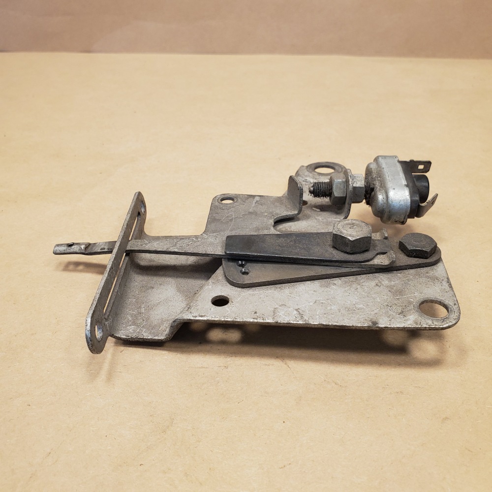 Original Jaguar XKE EType Series 1 Interior Choke Control Mechanism