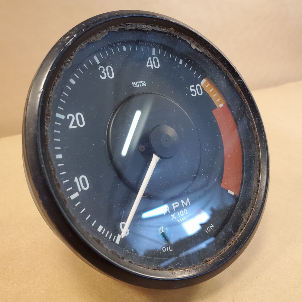 Triumph TR6 Smiths Tachometer 1969 1971 RN 2413/00A 355 1 Original OEM