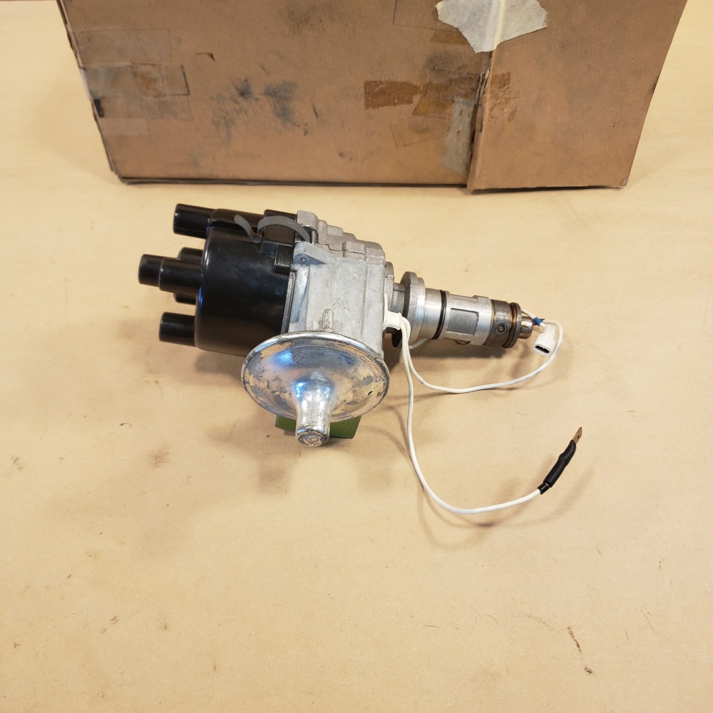 197780 MG MGB Lucas 41693A 45DE4 Distributor Dated 10/77 NOS For