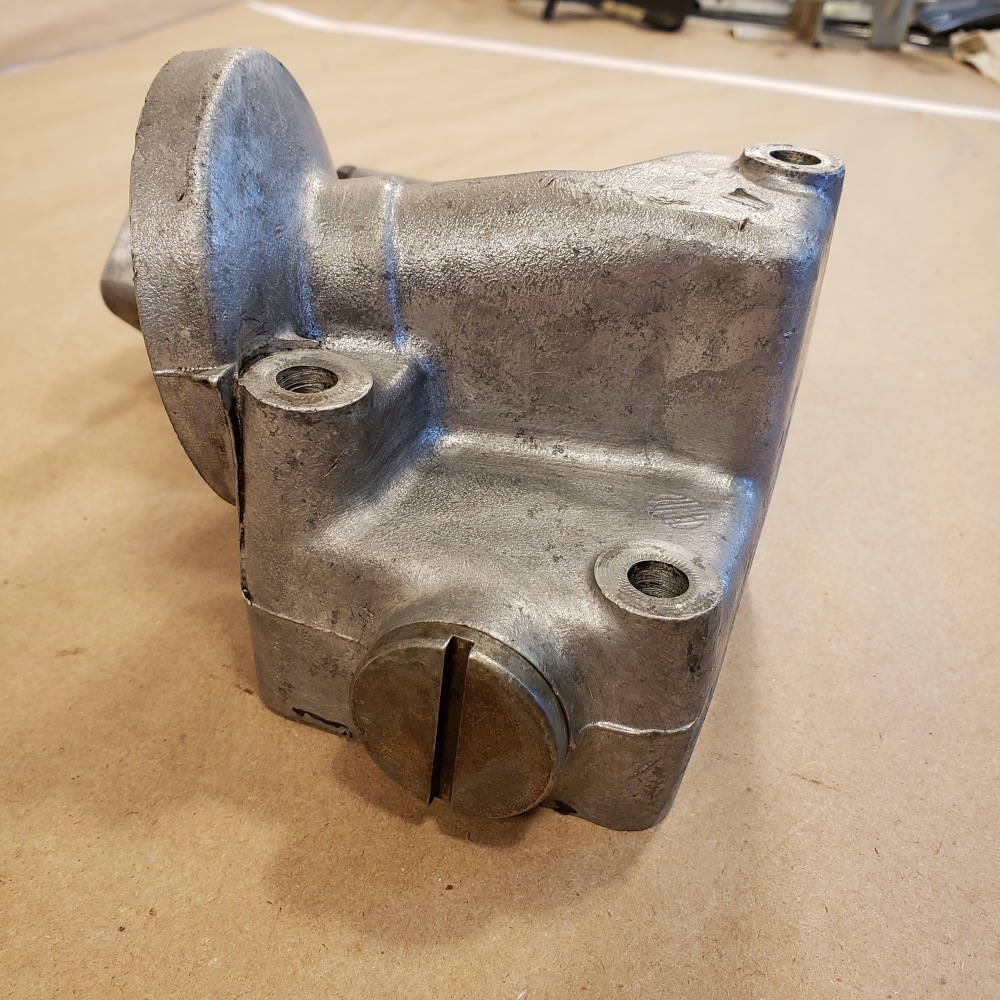 Original Jaguar XJ12 Series 3 XJS 5.3L V12 Engine Oil Filter Housing