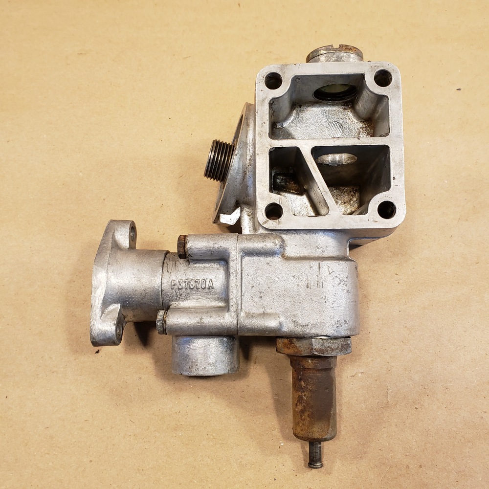 Original Jaguar XJ12 Series 3 XJS 5.3L V12 Engine Oil Filter Housing