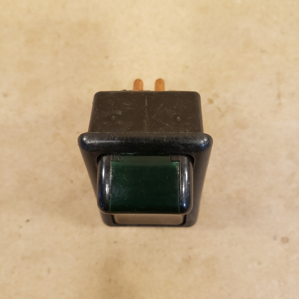 Leacy Classics Heated Rear Windscreen Rocker Switch For MGB / MGB GT V8 (1972-76) – BHA5114