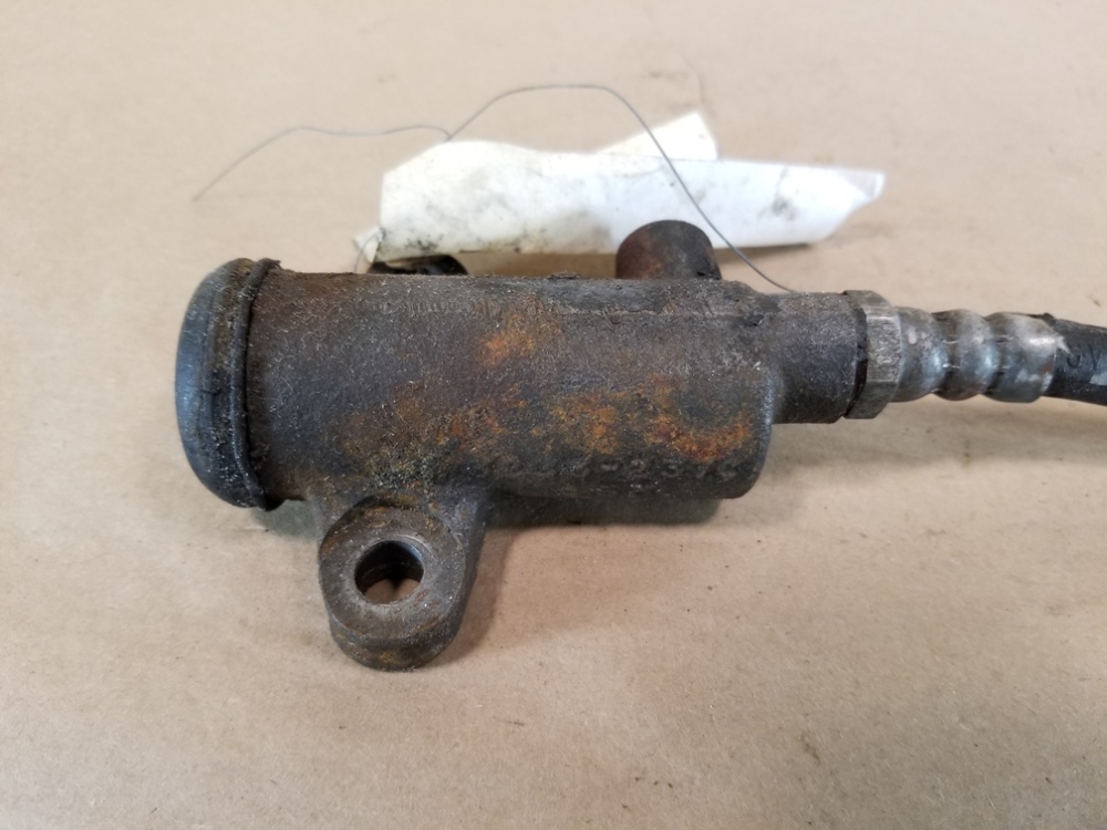 MG MIDGET CLUTCH SLAVE CYLINDER OEM ORIGINAL eBay